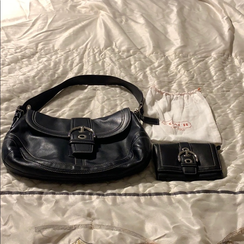 Authentic Coach purse and wallet with dust bag